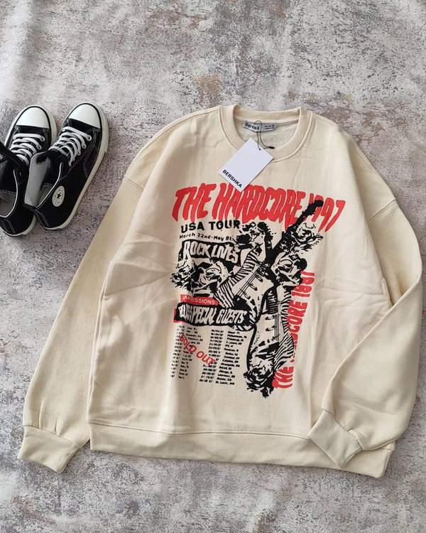 سایز M . قد ۶۳ . دور سینه ۱۲۰ س