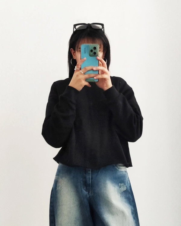 استایل تیشرت کراپ تو کرک zuiki